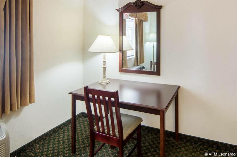 Econo Lodge Weatherford Eksteriør bilde